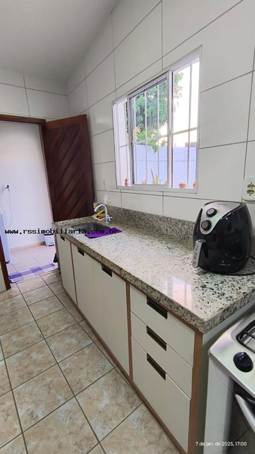 Casa à venda com 2 quartos, 56m² - Foto 27