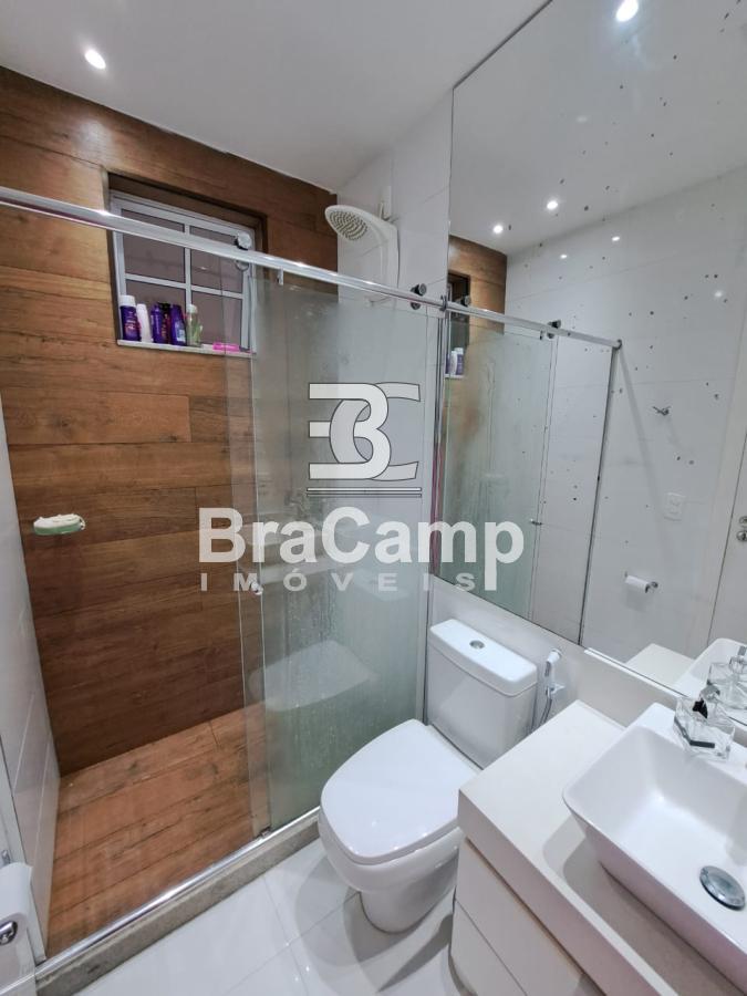 Casa à venda com 2 quartos, 65m² - Foto 8