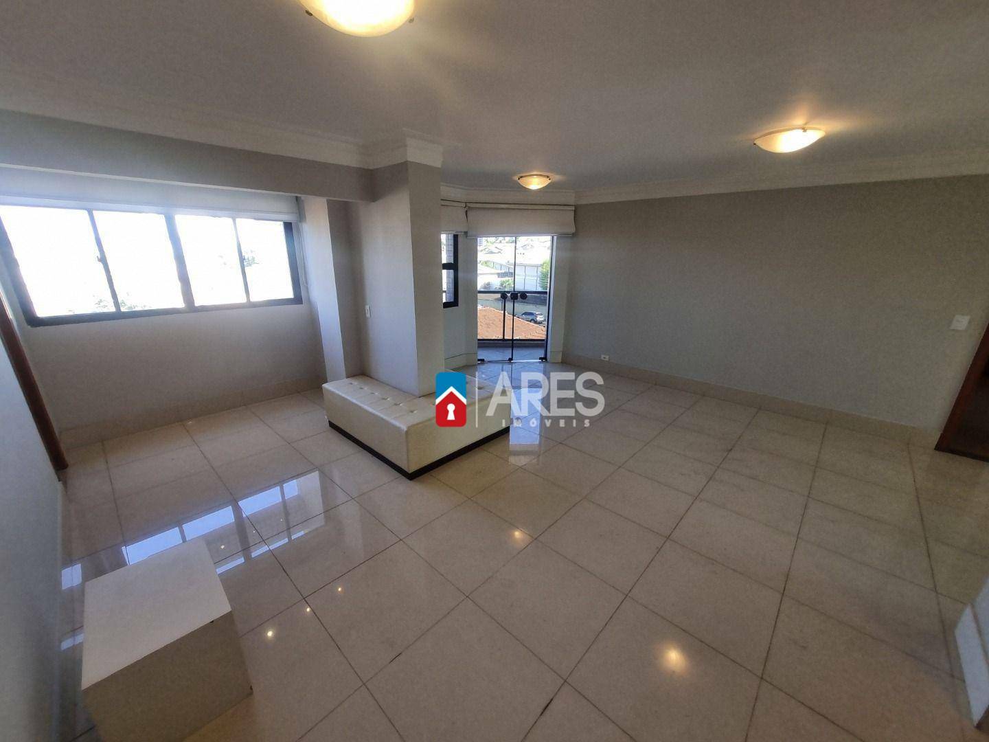 Apartamento para alugar com 4 quartos, 236m² - Foto 14