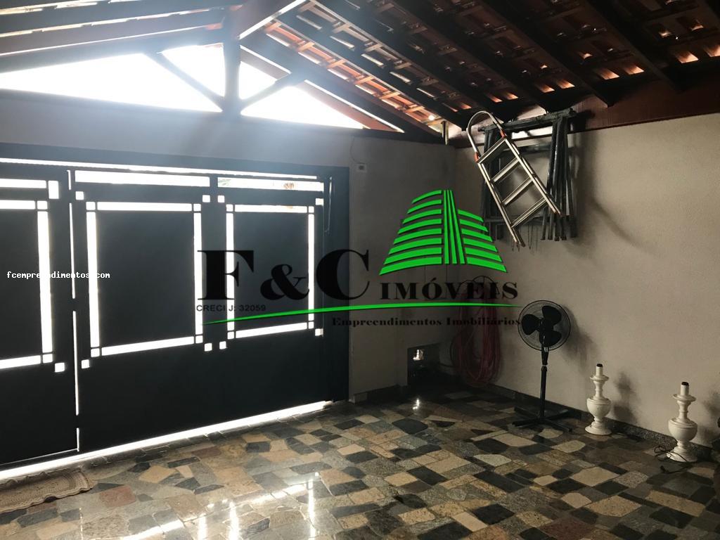 Casa à venda com 3 quartos, 125m² - Foto 3