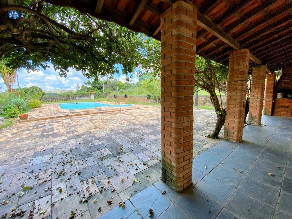 Fazenda à venda com 5 quartos, 740m² - Foto 9