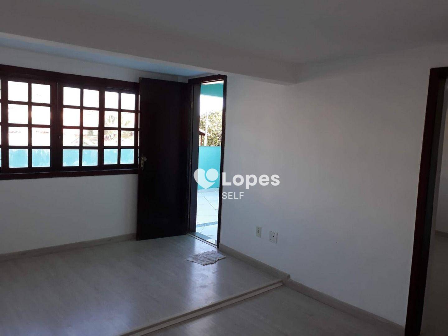 Casa à venda com 2 quartos, 200m² - Foto 12