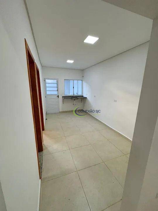 Casa à venda com 3 quartos, 75m² - Foto 6