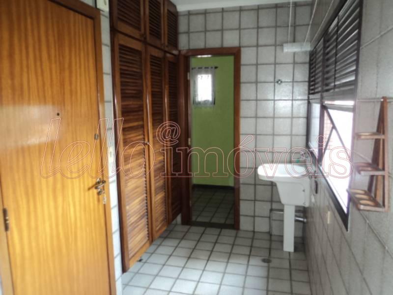 Apartamento para alugar com 3 quartos, 136m² - Foto 17