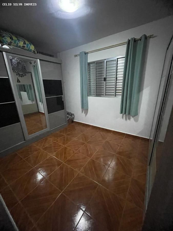 Casa à venda com 3 quartos, 136m² - Foto 8