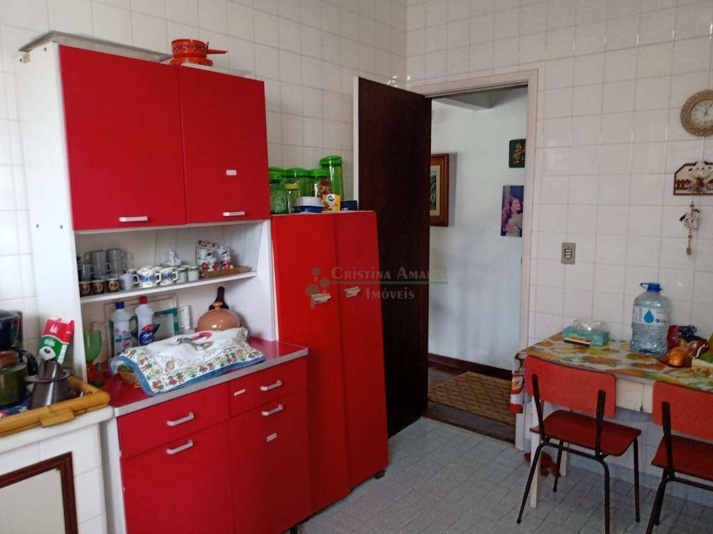 Casa à venda com 3 quartos, 300m² - Foto 30