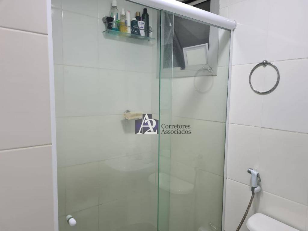 Apartamento à venda com 2 quartos, 62m² - Foto 10