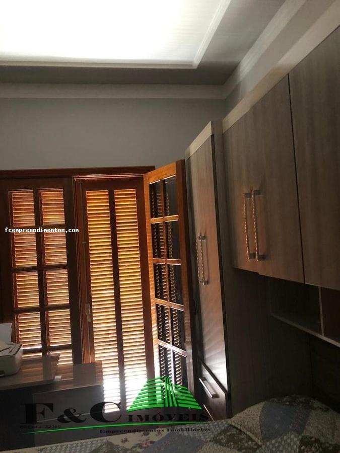 Sobrado à venda com 3 quartos, 143m² - Foto 4