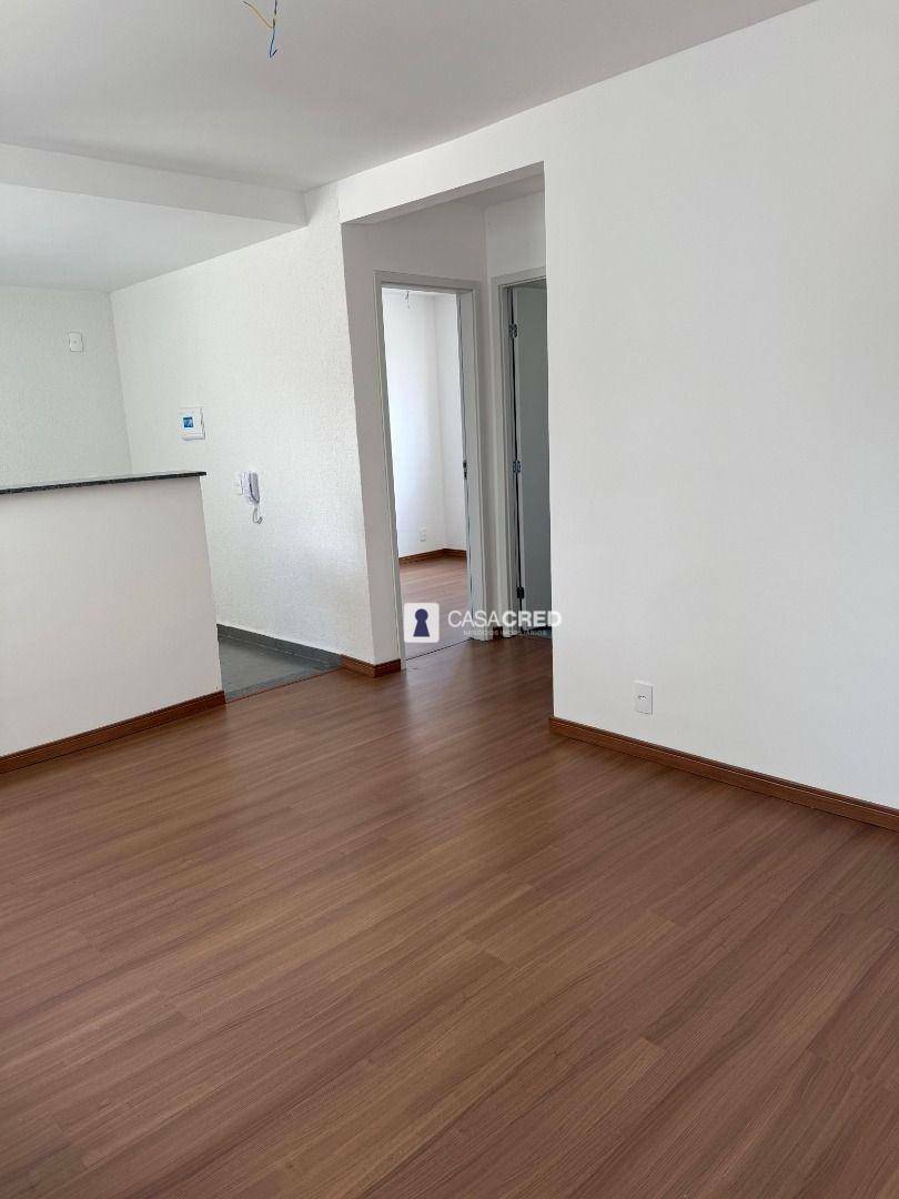 Apartamento à venda com 2 quartos, 45m² - Foto 11