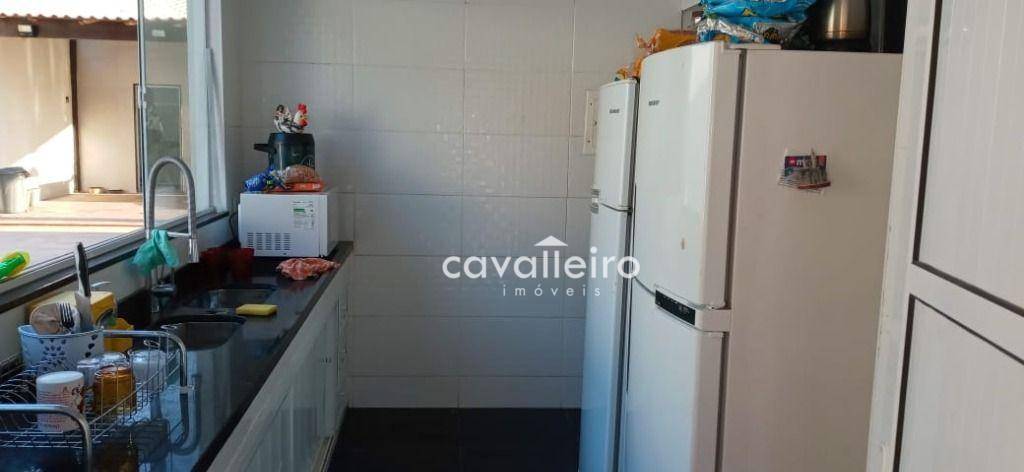 Casa à venda com 3 quartos, 250m² - Foto 17