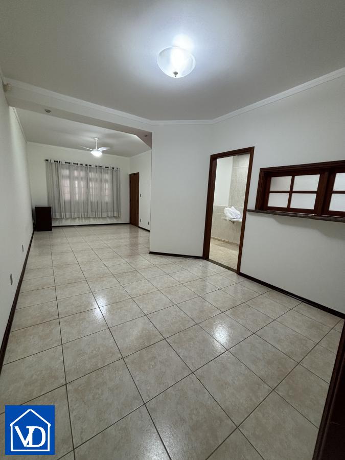 Casa para alugar com 3 quartos, 109m² - Foto 7