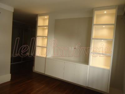 Apartamento para alugar com 3 quartos, 180m² - Foto 11