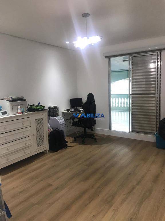 Sobrado à venda com 3 quartos, 332m² - Foto 2