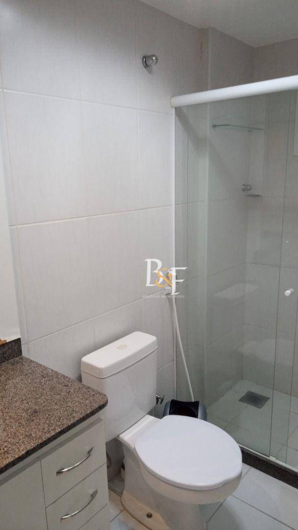 Apartamento para alugar com 2 quartos, 68m² - Foto 9