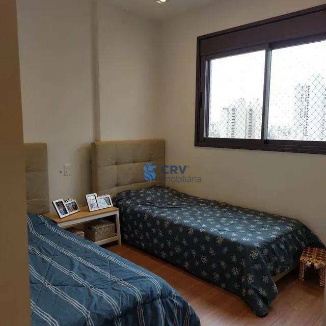 Apartamento à venda com 3 quartos, 216m² - Foto 13