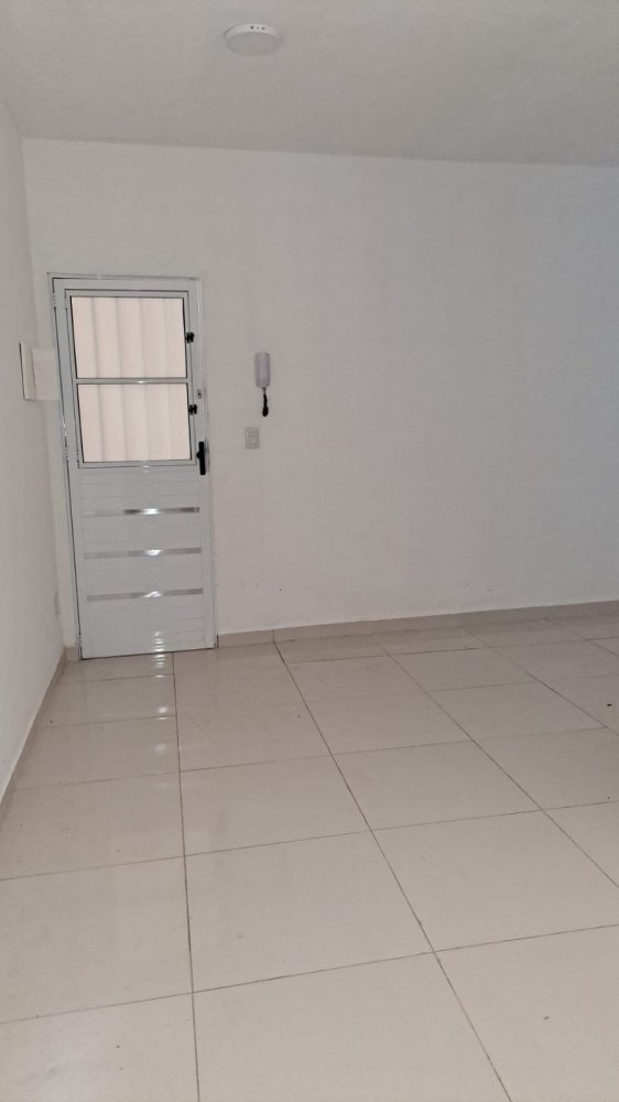 Apartamento para alugar com 2 quartos, 40m² - Foto 7