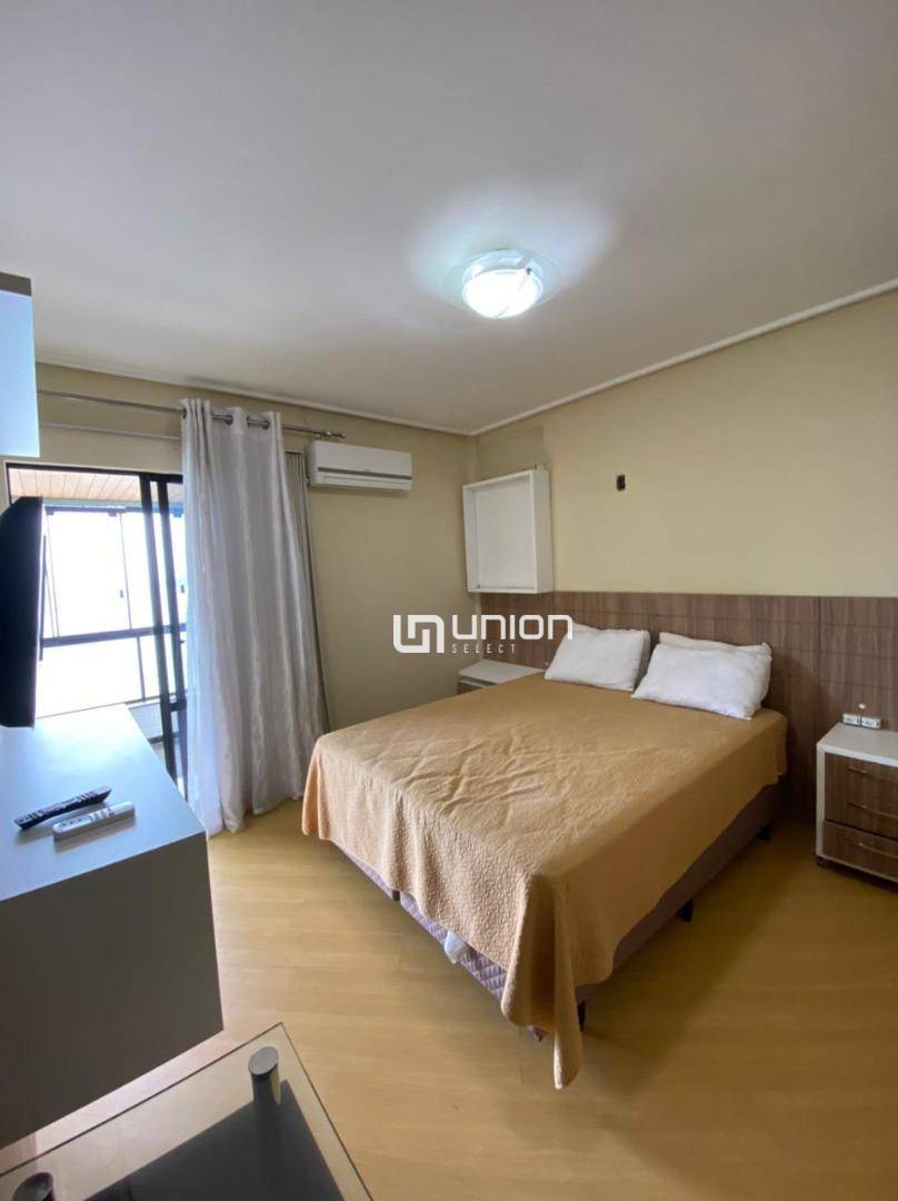 Apartamento à venda com 4 quartos, 191m² - Foto 11