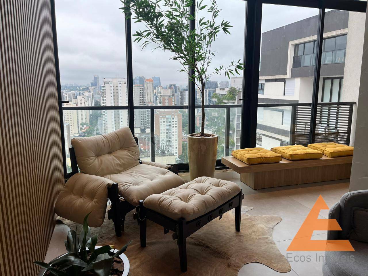 Cobertura à venda com 3 quartos, 215m² - Foto 1