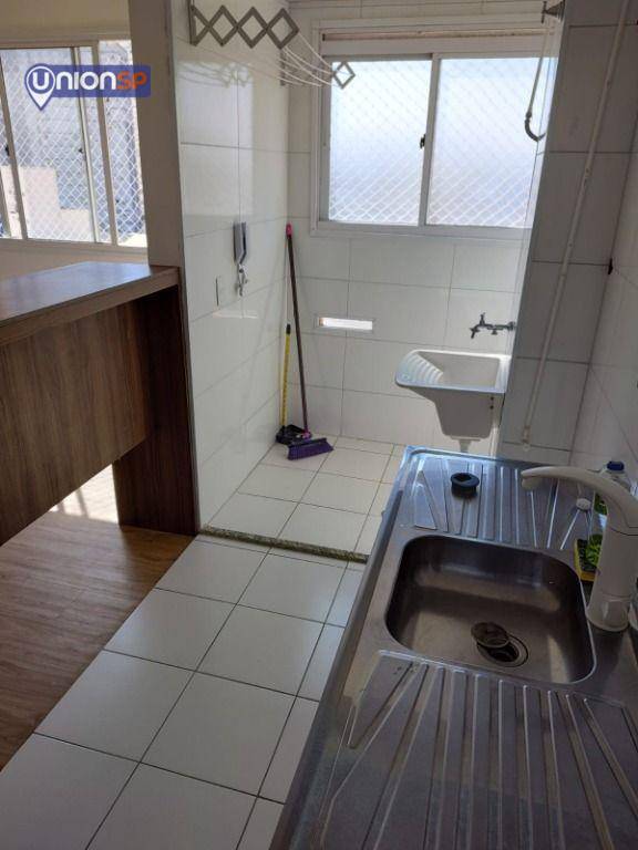 Apartamento à venda com 2 quartos, 40m² - Foto 11