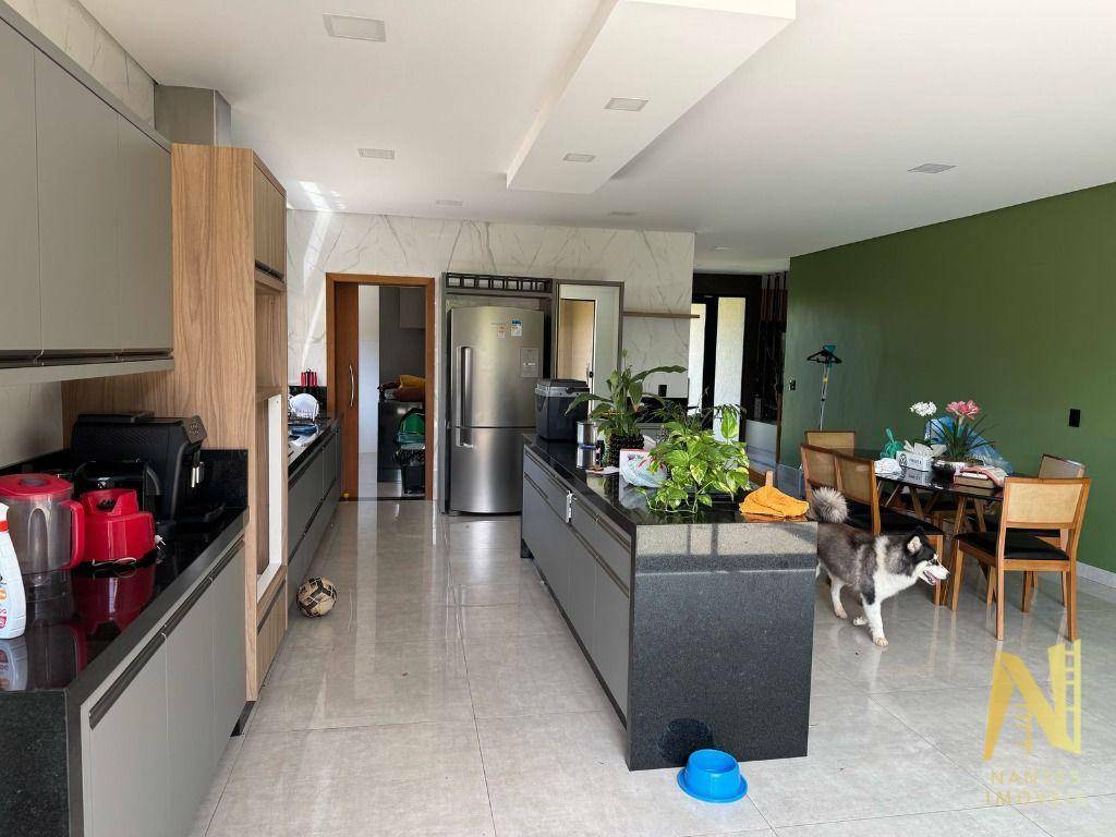Casa de Condomínio à venda com 4 quartos, 450m² - Foto 6