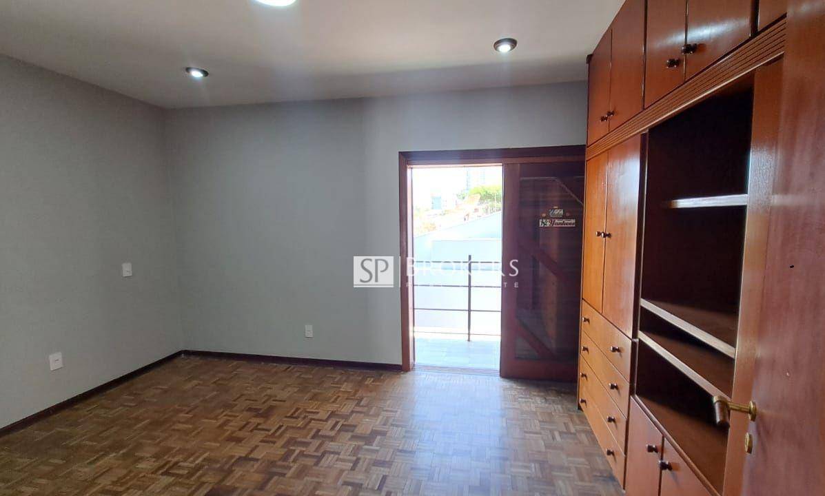 Casa para alugar com 3 quartos, 280m² - Foto 11