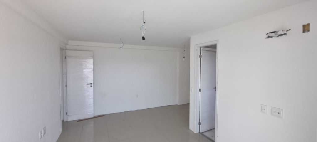 Apartamento à venda com 3 quartos, 151m² - Foto 14