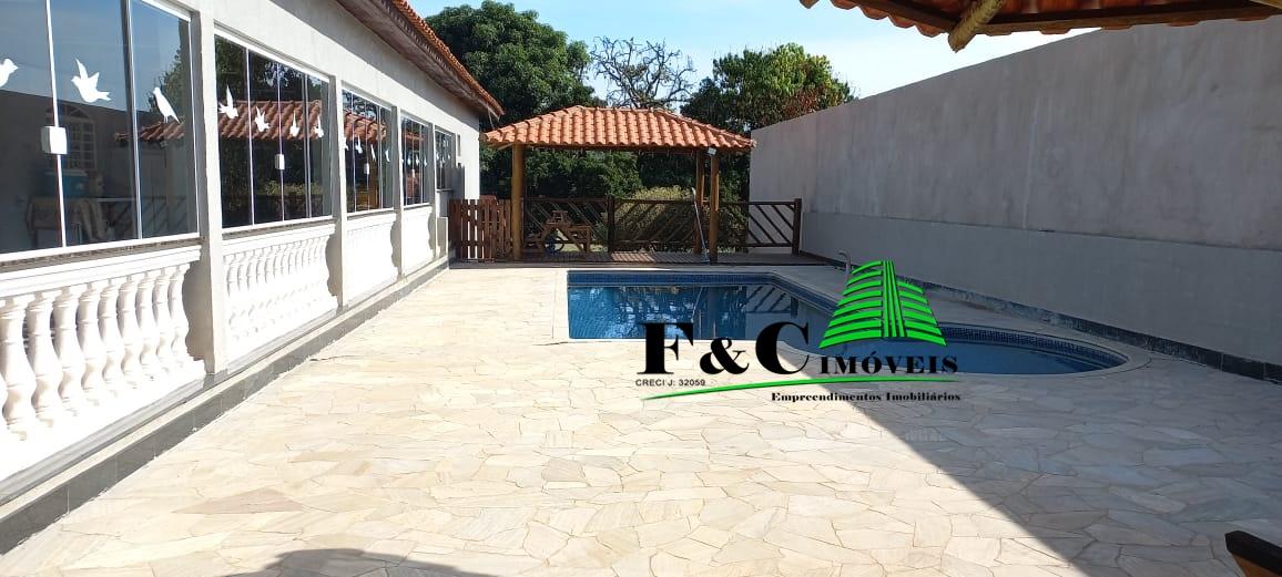 Chácara à venda com 3 quartos, 1000m² - Foto 1