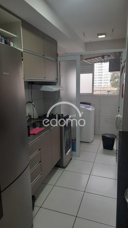 Apartamento à venda com 2 quartos, 60m² - Foto 3