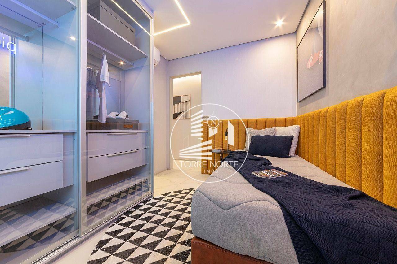 Apartamento à venda com 3 quartos, 131m² - Foto 18