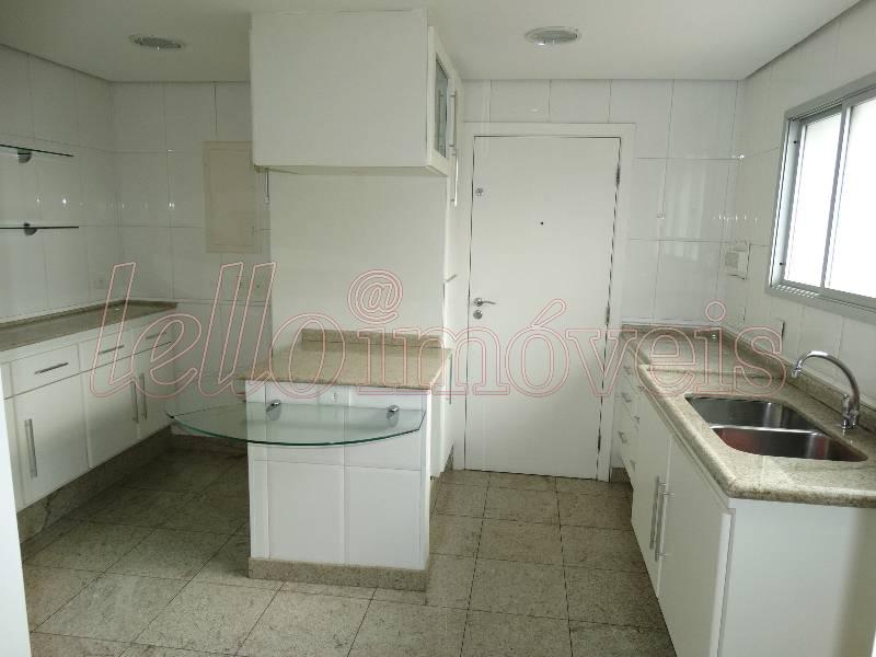 Apartamento para alugar com 3 quartos, 165m² - Foto 13