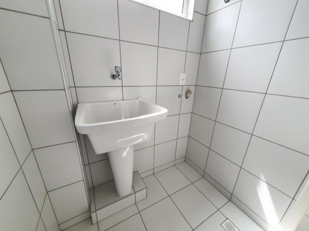 Apartamento à venda com 3 quartos, 114m² - Foto 4