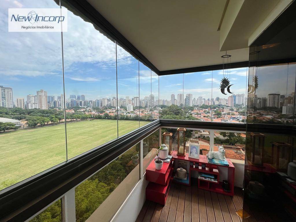 Apartamento para alugar com 3 quartos, 222m² - Foto 12