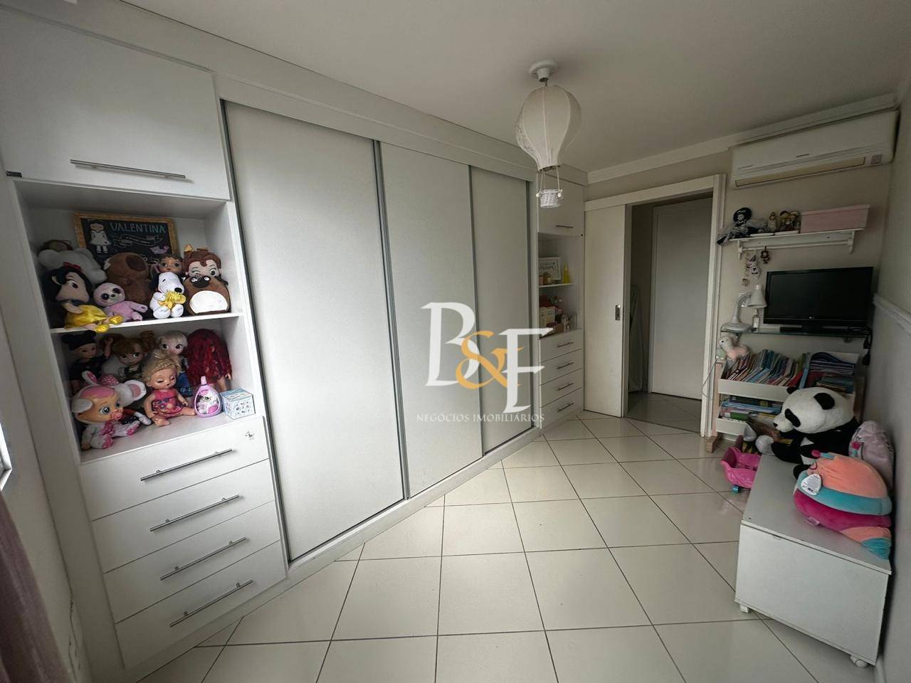 Apartamento à venda com 3 quartos, 107m² - Foto 16