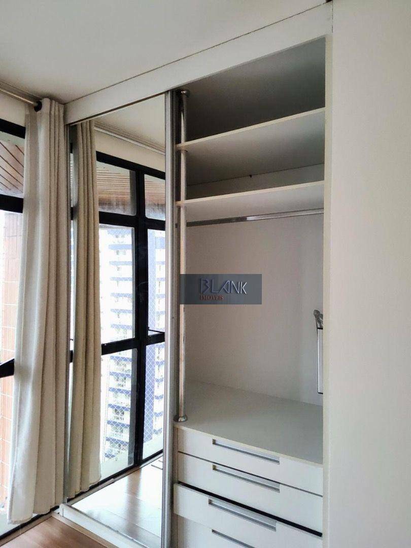 Apartamento para alugar com 2 quartos, 132m² - Foto 23