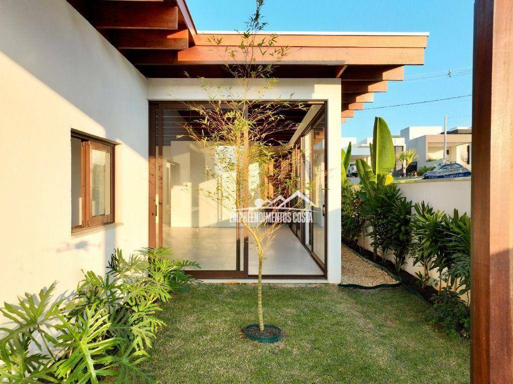 Casa de Condomínio à venda com 3 quartos, 218m² - Foto 40