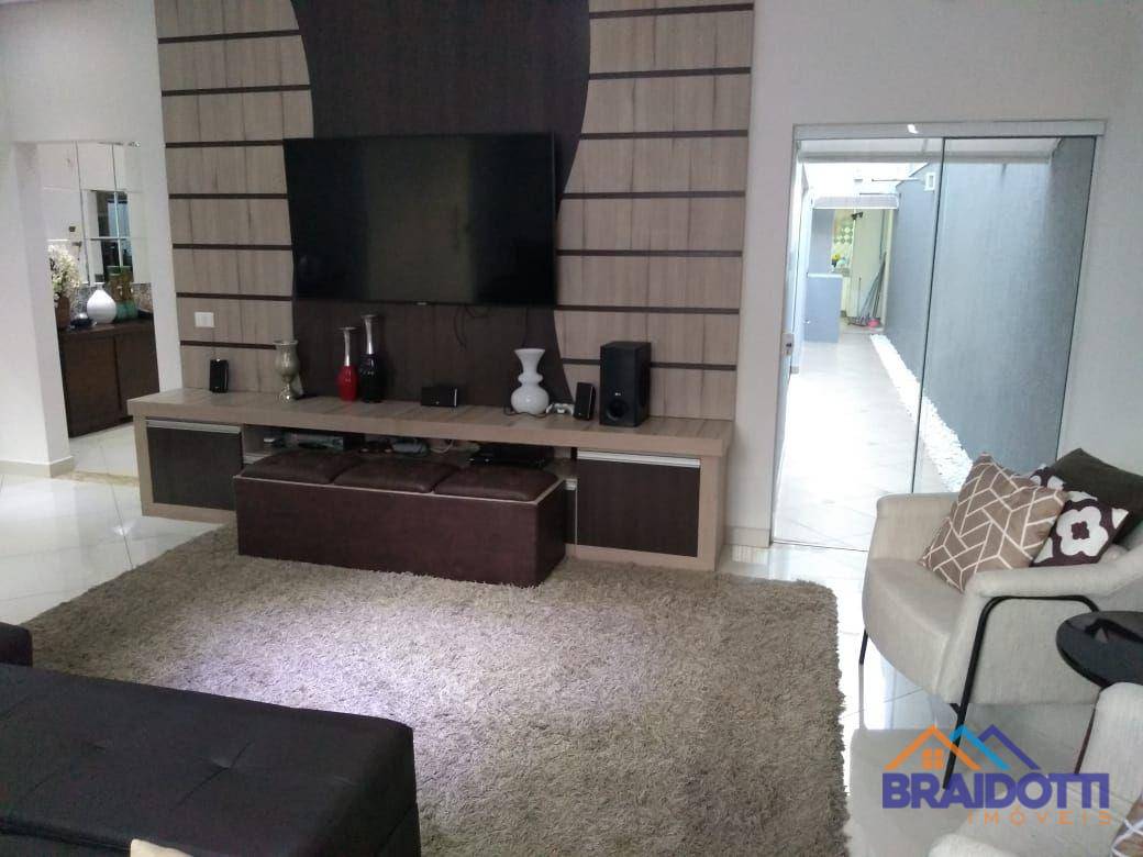 Casa à venda com 4 quartos, 361m² - Foto 10