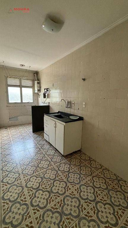 Apartamento à venda com 2 quartos, 63m² - Foto 6