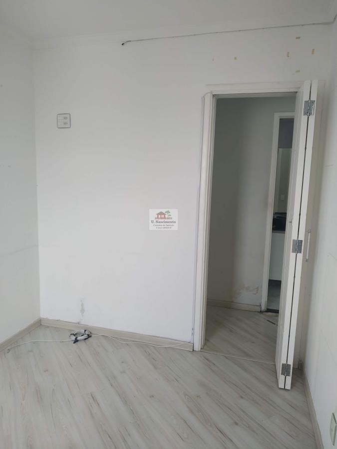 Apartamento à venda com 3 quartos, 60m² - Foto 32