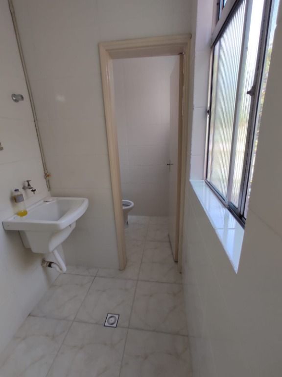 Apartamento à venda com 2 quartos, 68m² - Foto 28