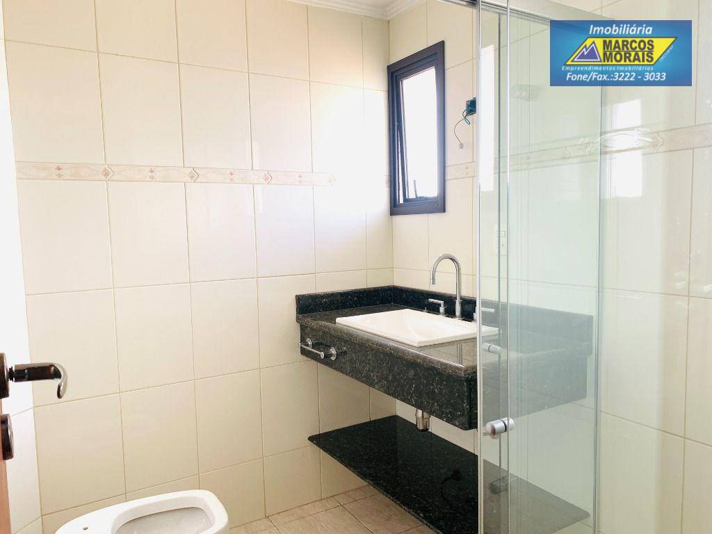 Apartamento à venda com 3 quartos, 167m² - Foto 11