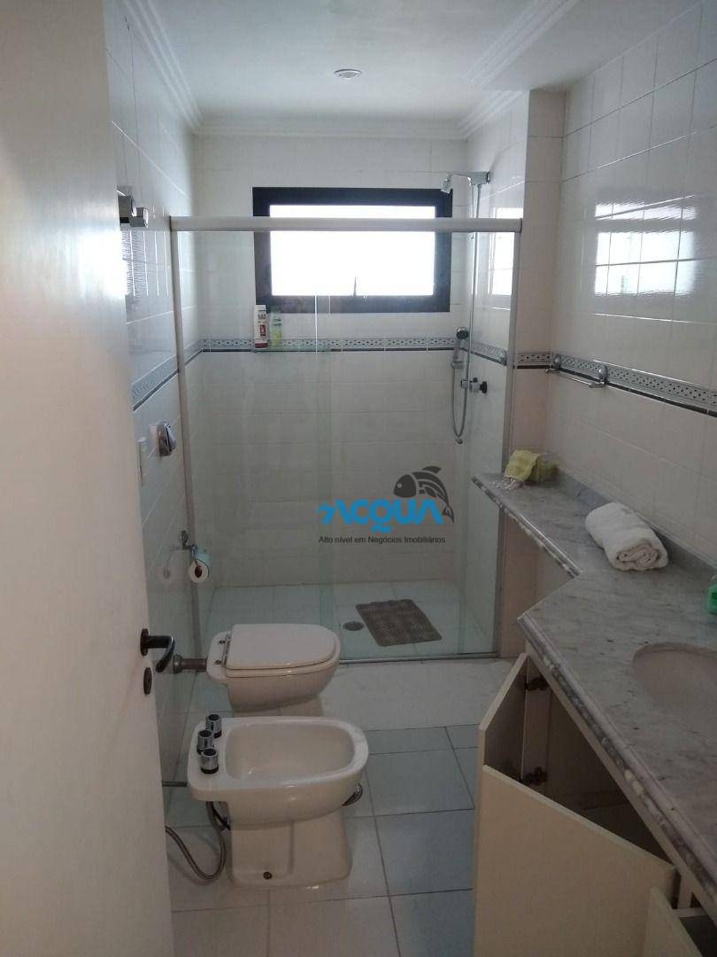 Apartamento à venda com 3 quartos, 200m² - Foto 13