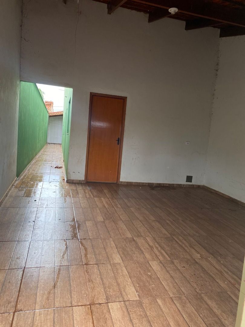 Casa para alugar com 2 quartos, 68m² - Foto 2