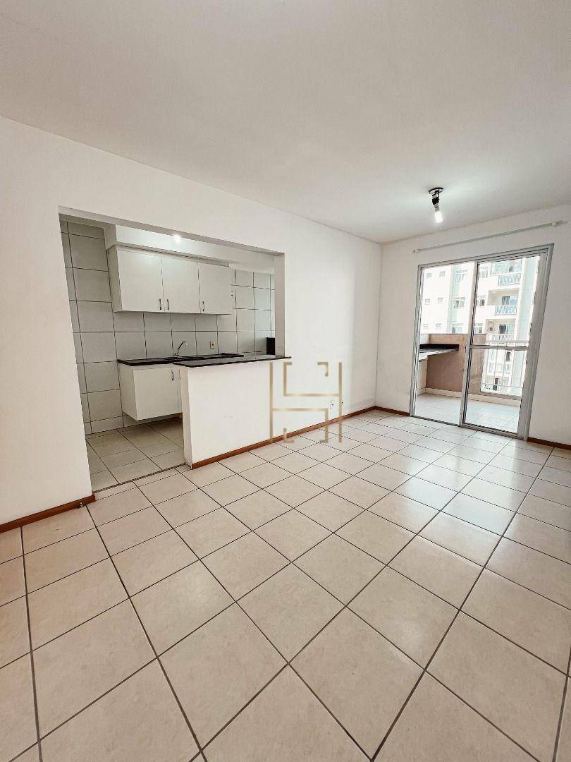 Apartamento à venda com 2 quartos, 71m² - Foto 2