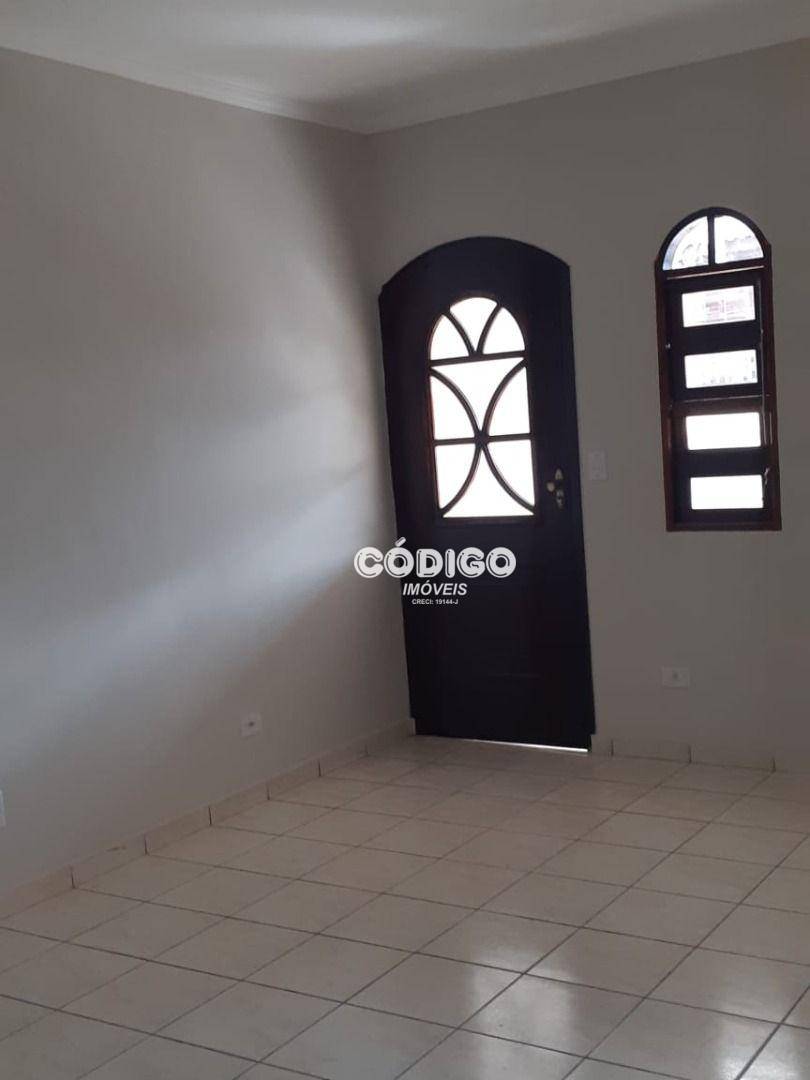 Sobrado à venda com 2 quartos, 180m² - Foto 28