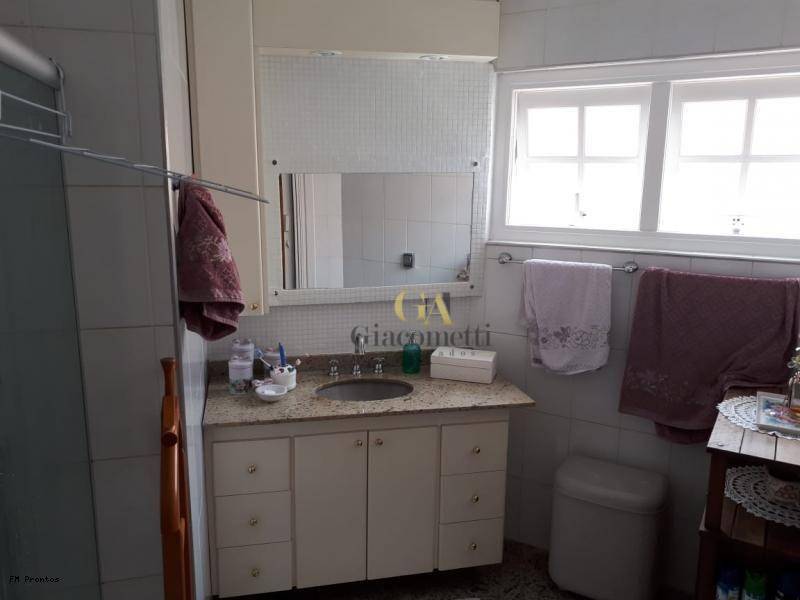 Casa de Condomínio à venda com 4 quartos, 300m² - Foto 23