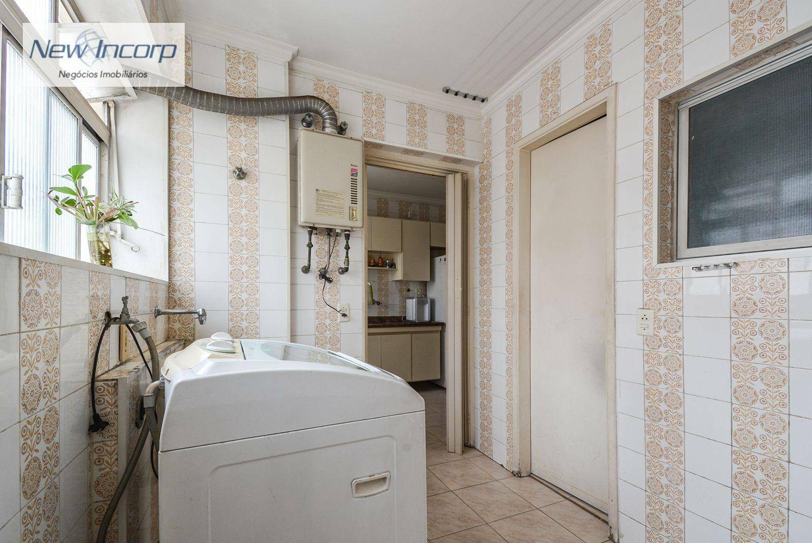 Apartamento à venda com 3 quartos, 135m² - Foto 19