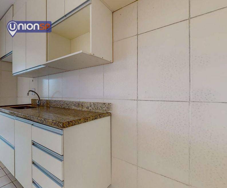 Apartamento à venda com 2 quartos, 60m² - Foto 15