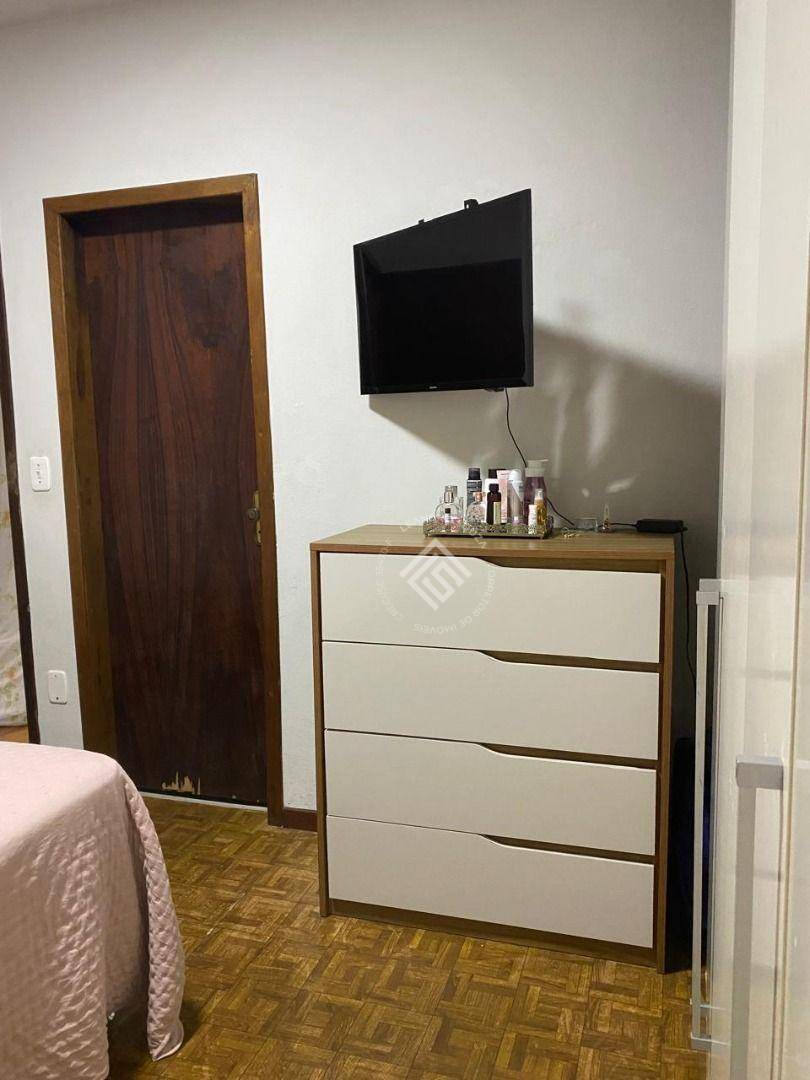 Casa à venda com 2 quartos, 179m² - Foto 10