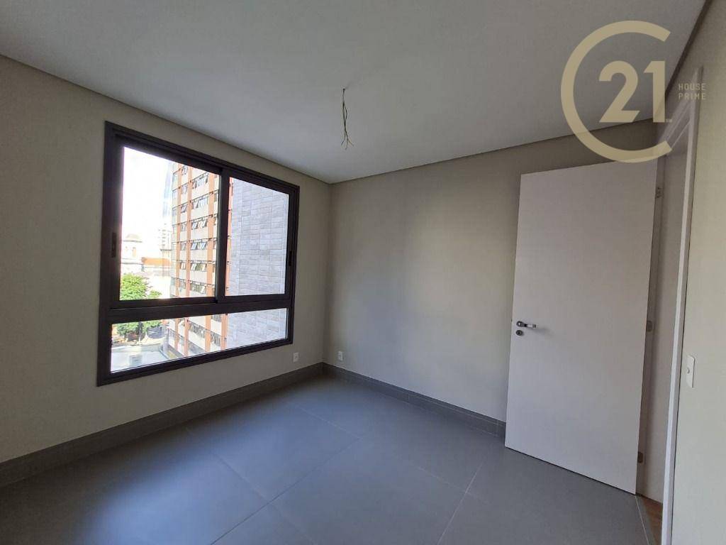 Apartamento à venda com 4 quartos, 344m² - Foto 11