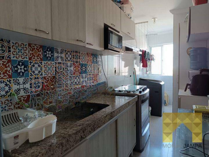 Apartamento à venda com 2 quartos, 68m² - Foto 4